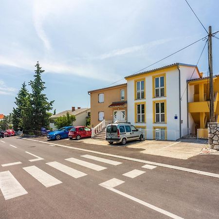 Apartments Obradovic Dramalj Buitenkant foto